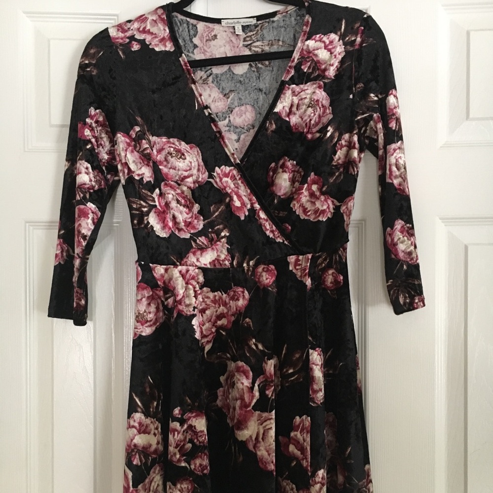 CHARLOTTE RUSSE SKATER MINI DRESS
